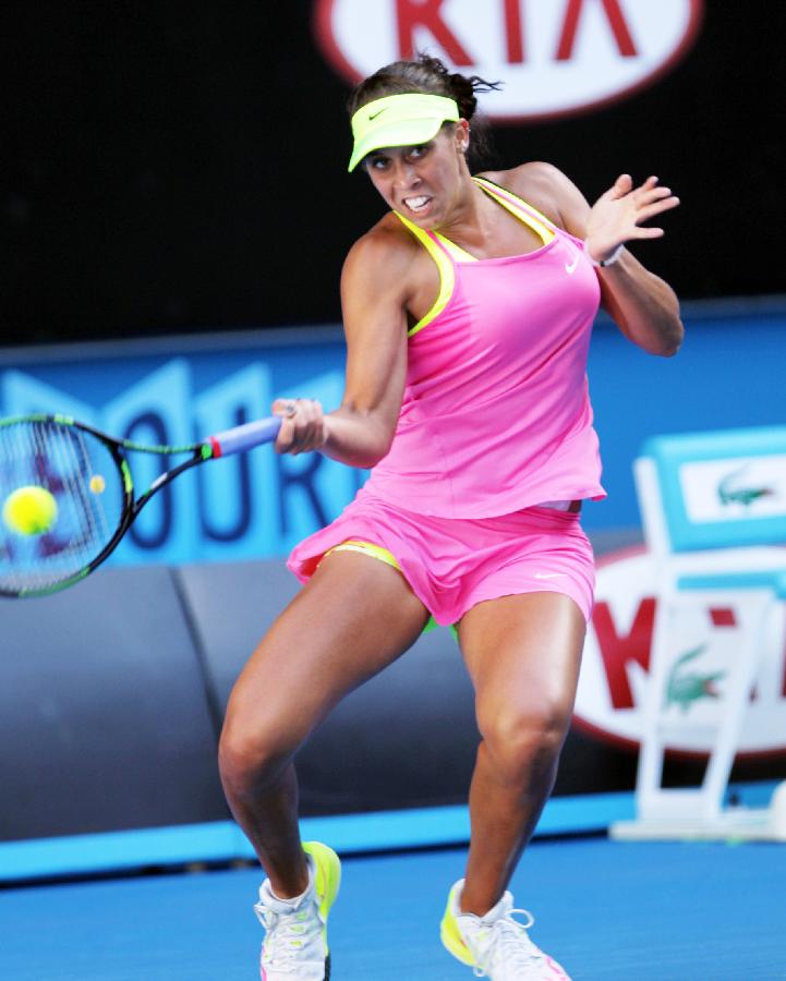 同时她也强 同时她也强