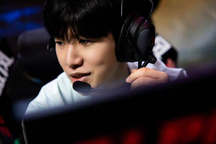 控上屡屡受 控上屡屡受