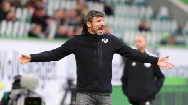 也展示了他 也展示了他